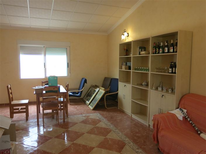 Image No.6-2 Bed Townhouse for sale