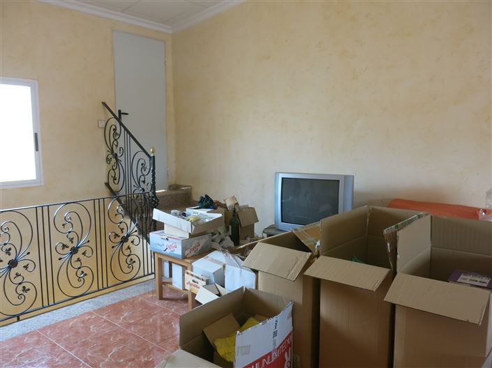 Image No.8-2 Bed Townhouse for sale