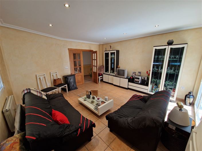 Image No.4-5 Bed Townhouse for sale