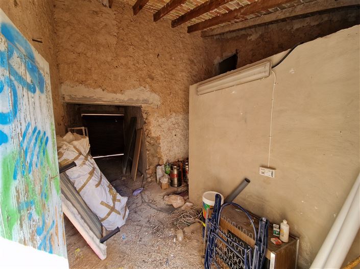 Image No.17-2 Bed Townhouse for sale