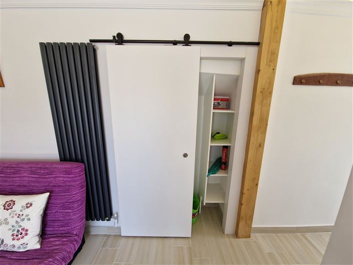 Image No.17-7 Bed Country House for sale