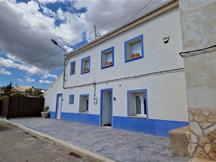 Image No.18-7 Bed Country House for sale