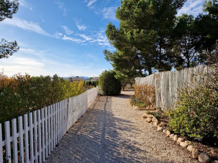 Image No.7-3 Bed Country House for sale