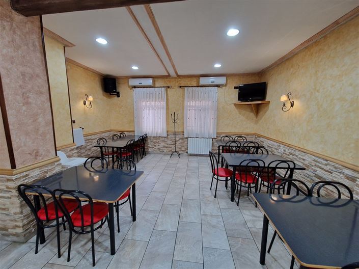 Image No.14-4 Bed Commercial for sale