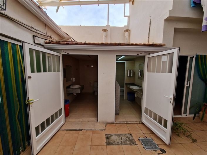 Image No.19-4 Bed Commercial for sale