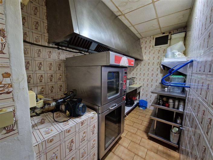 Image No.29-4 Bed Commercial for sale