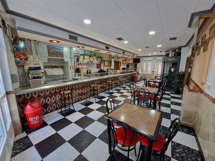 Image No.3-4 Bed Commercial for sale