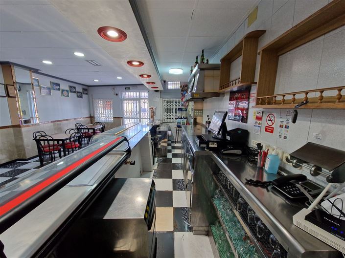 Image No.9-4 Bed Commercial for sale