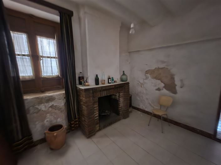 Image No.13-7 Bed Townhouse for sale