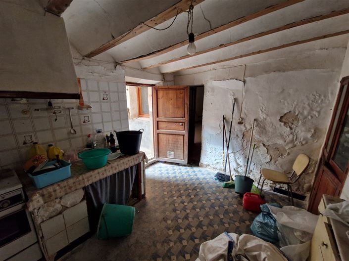 Image No.18-7 Bed Townhouse for sale