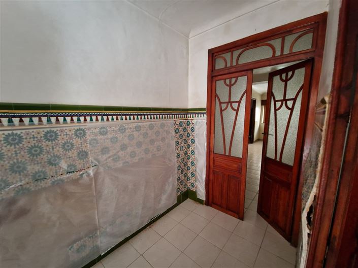 Image No.5-7 Bed Townhouse for sale