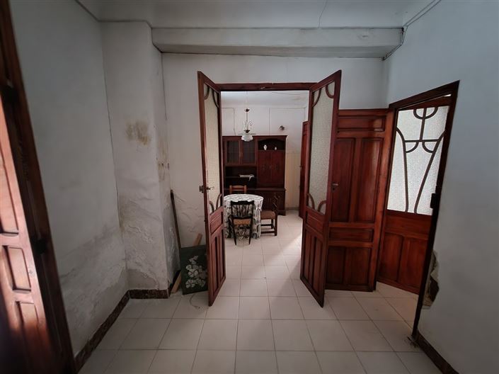 Image No.9-7 Bed Townhouse for sale