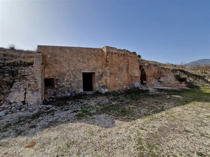 Image No.24-3 Bed Cottage for sale