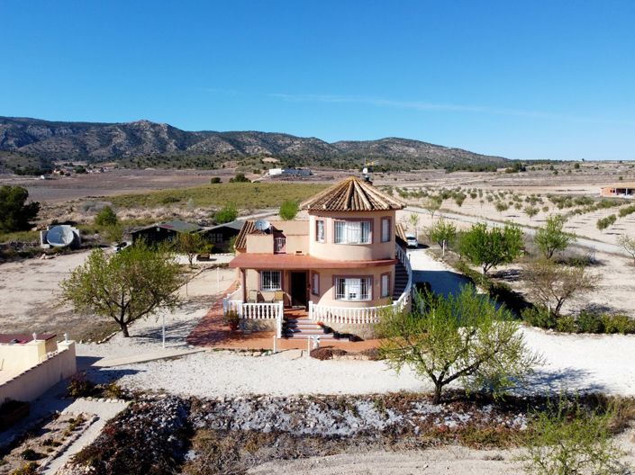 Image No.2-4 Bed Villa for sale