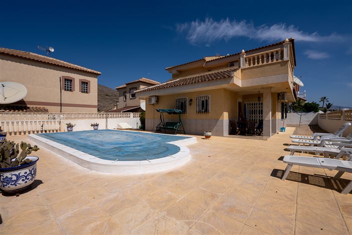 Image No.1-5 Bed Villa for sale