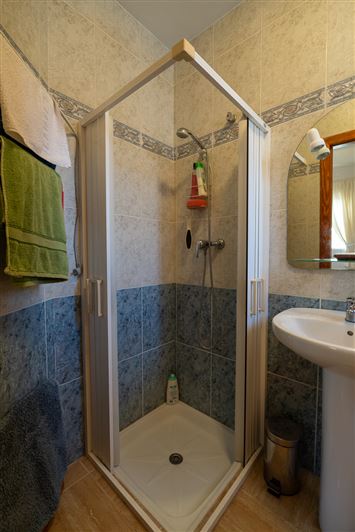 Image No.27-5 Bed Villa for sale