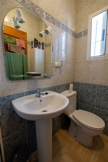 Image No.28-5 Bed Villa for sale