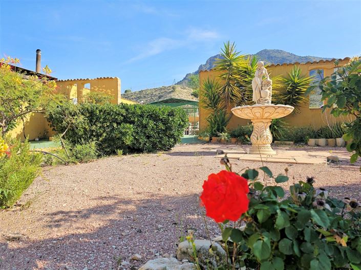 Image No.19-4 Bed Country House for sale