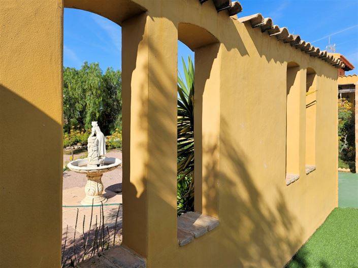 Image No.6-4 Bed Country House for sale