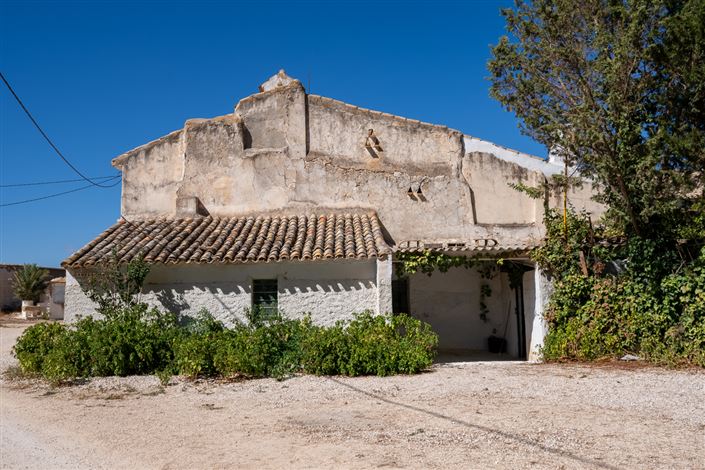 Image No.5-8 Bed Country House for sale