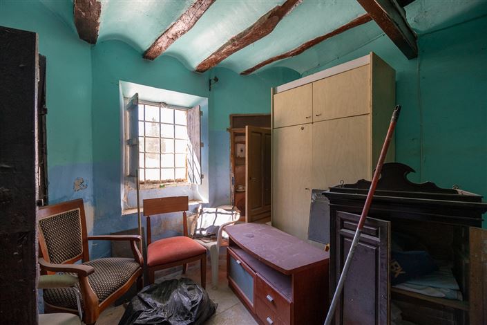 Image No.9-8 Bed Country House for sale