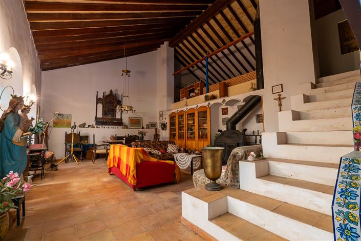 Image No.21-4 Bed Country House for sale