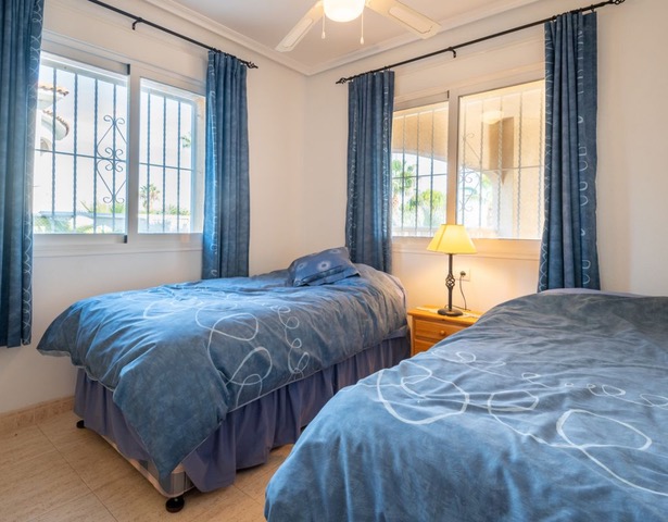 Image No.12-4 Bed Villa for sale