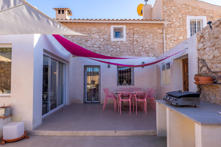 Image No.26-5 Bed Country House for sale