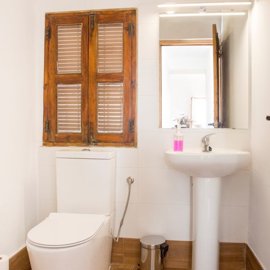 3465traditionaltownhouseguesthousewithactivet