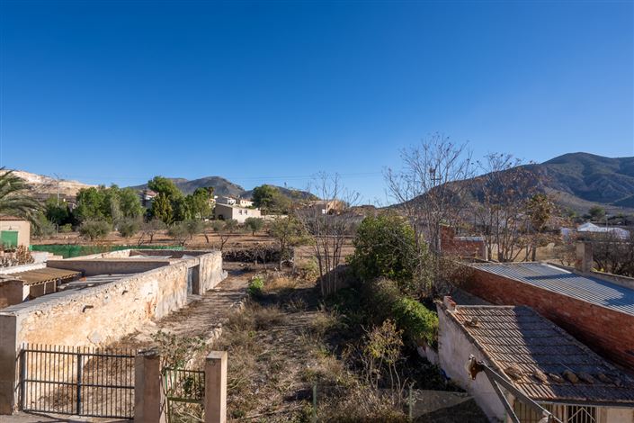 Image No.11-5 Bed Townhouse for sale