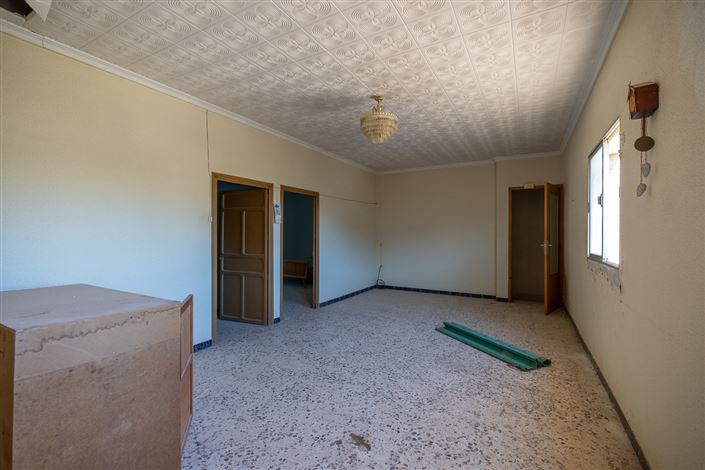 Image No.26-5 Bed Townhouse for sale