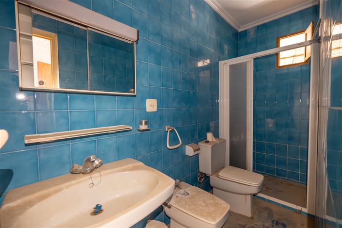 Image No.5-5 Bed Townhouse for sale