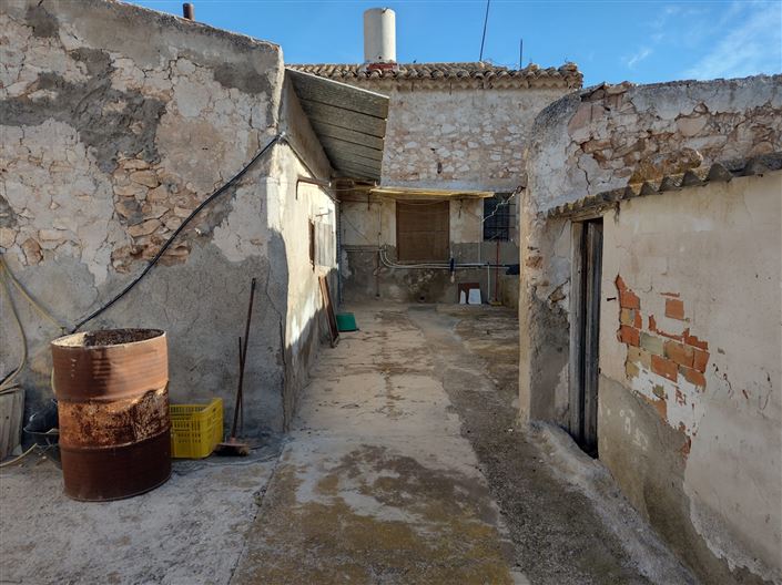 Image No.12-5 Bed Country House for sale