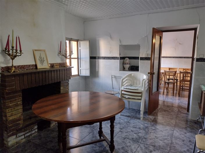 Image No.18-5 Bed Country House for sale