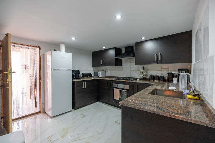 Image No.15-6 Bed Country House for sale