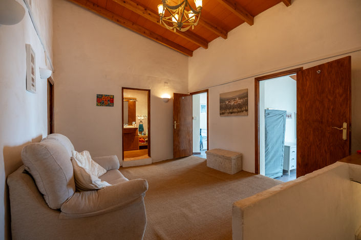 Image No.29-6 Bed Country House for sale