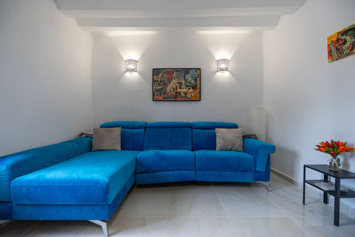 Image No.4-6 Bed Country House for sale