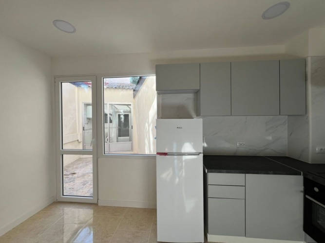 Image No.14-3 Bed Townhouse for sale