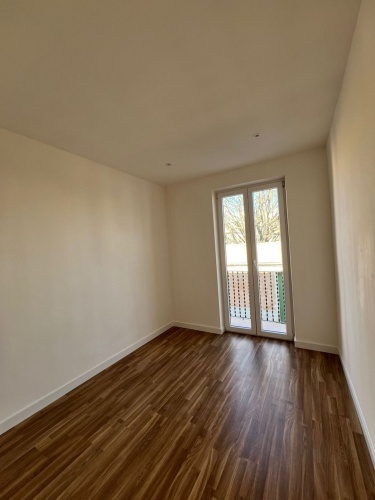 Image No.30-3 Bed Townhouse for sale