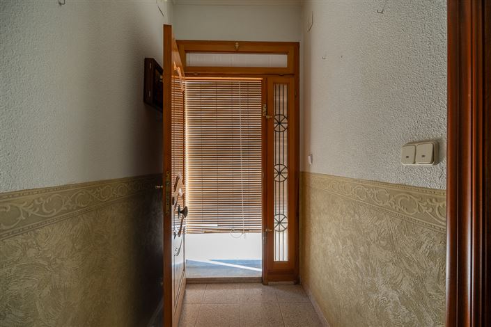 Image No.18-3 Bed Townhouse for sale