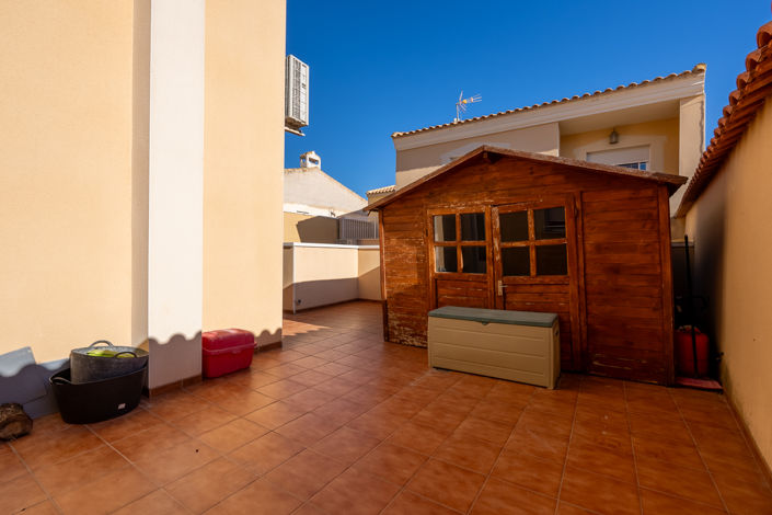 Image No.15-3 Bed Townhouse for sale