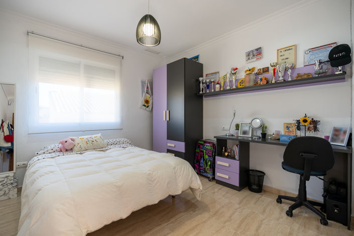 Image No.27-3 Bed Townhouse for sale