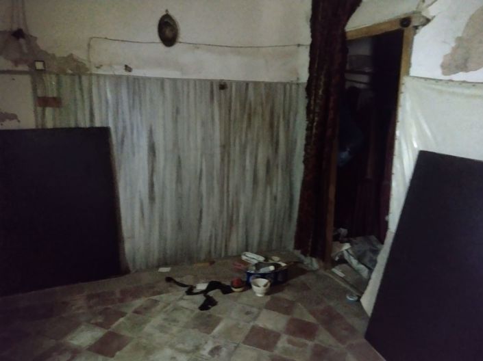 Image No.11-8 Bed Townhouse for sale