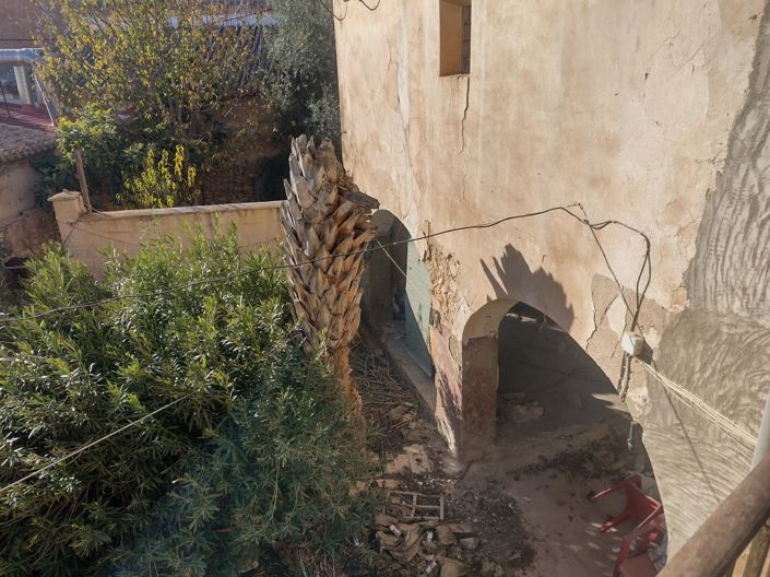 Image No.20-8 Bed Townhouse for sale