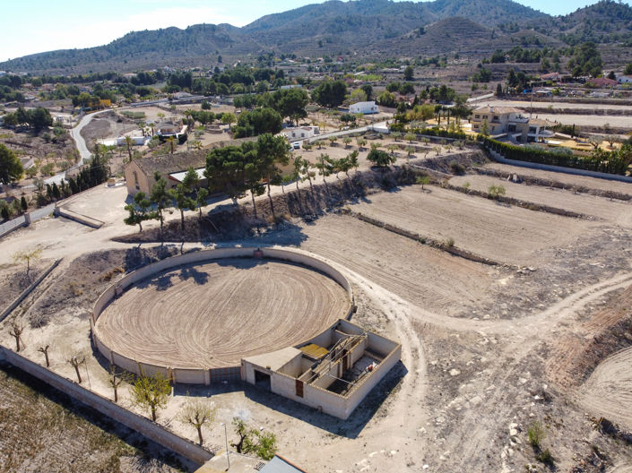 Image No.2-6 Bed Country House for sale