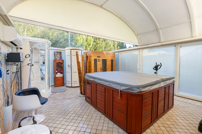 Image No.9-5 Bed Villa for sale