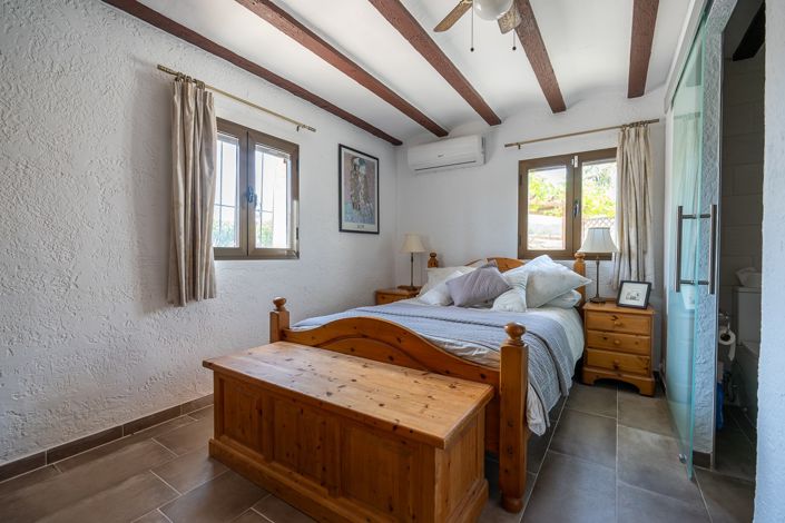 Image No.29-7 Bed Villa for sale