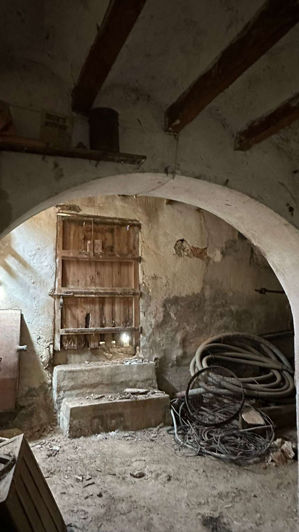 Image No.18-6 Bed Country House for sale