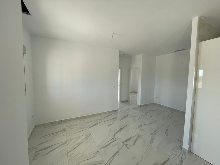 Image No.14-6 Bed Villa for sale