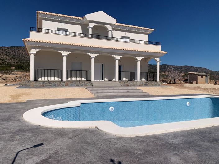 Image No.4-4 Bed Villa for sale